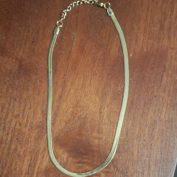 Elegant Gold-tone Layered Necklace Set - Picture 2 of 8